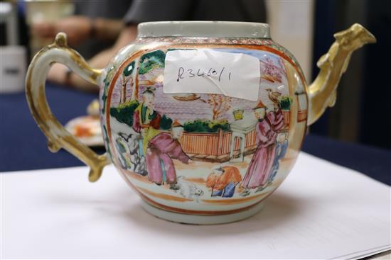An 18th century Chinese canton tea pot